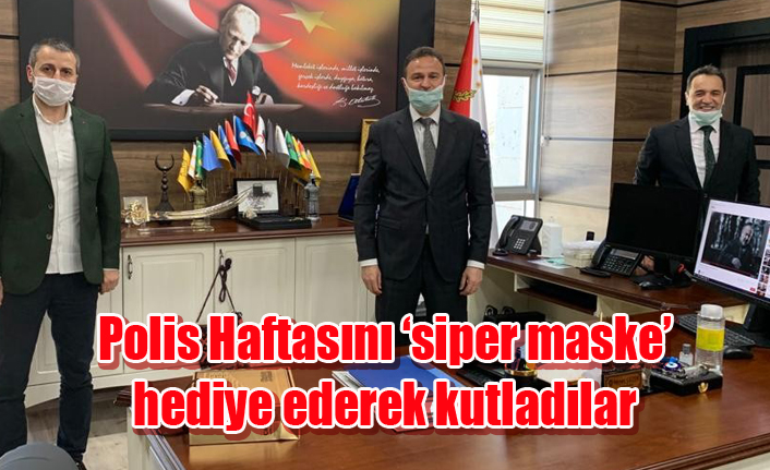 Polis Haftasını ‘siper maske’ hediye ederek kutladılar