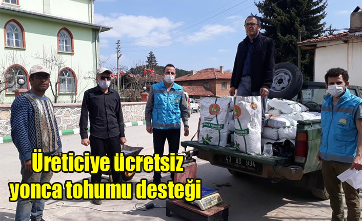 Simav'da Üreticiye ücretsiz Yonca Tohumu Desteği