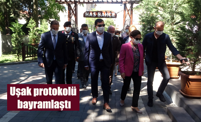 Uşak protokolü bayramlaştı