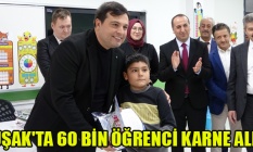 UŞAK#039;TA 60 BİN ÖĞRENCİ KARNE ALDI