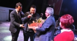 SİVASLI ÇİLEK FESTİVALİ