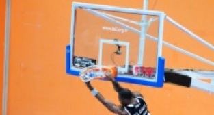 MURATBEY UŞAKSPORTİF BEŞİKTAŞI YENDİ