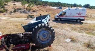 Banaz'da Traktör Kazası 2 yaralı