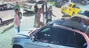 Uşak'ta Kardeş Kardeşi Öldürdü Olay Anı Güvenlik Kameralarında