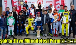 Uşak'ta Zirve Mücadelesi Parmak Isırttı