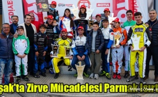 Uşak'ta Zirve Mücadelesi Parmak Isırttı