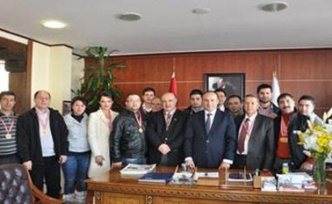 GAZETECİLER BOWLİNG TURNUVASINDA BULUŞTU