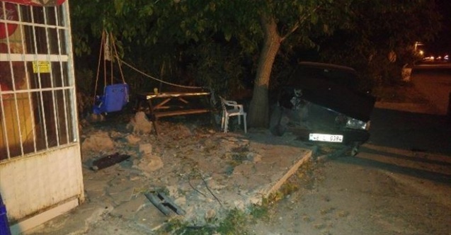 Alkollü Sürücü Neredeyse Markete Giriyordu