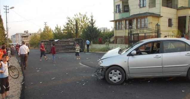 Öğrenci Servisi Takla Attı: 10 Yaralı