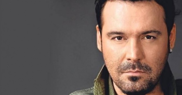 Ünlü Sanatçı Yaşar İzmirde Konser Verecek