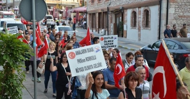 Kuaförler Şehitler İçin Yürüdü