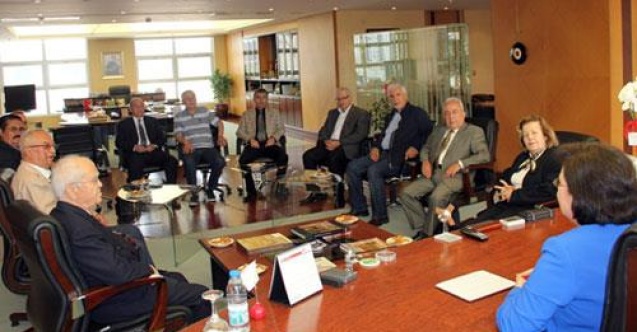 UŞAKLI REKTÖRE UŞAKLILARDAN ZİYARET