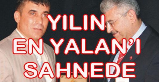 YILIN EN YALANI YİNE SAHNE`DE