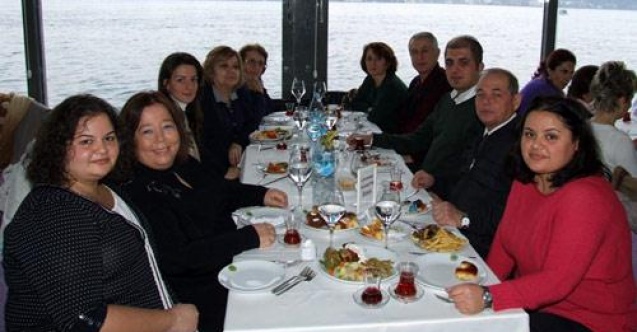  UŞAKLILAR VAKFINDAN ARALIK AYI KAHVALTISI