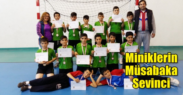 MİNİKLERİN MÜSABAKA SEVİNCİ