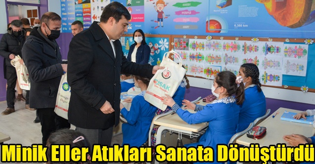 Minik Eller Atıkları Sanata Dönüştürdü