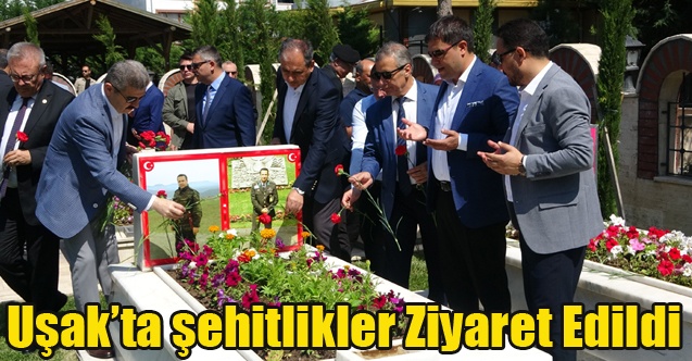Uşakta arife günü şehitler mezarı başında anıldı