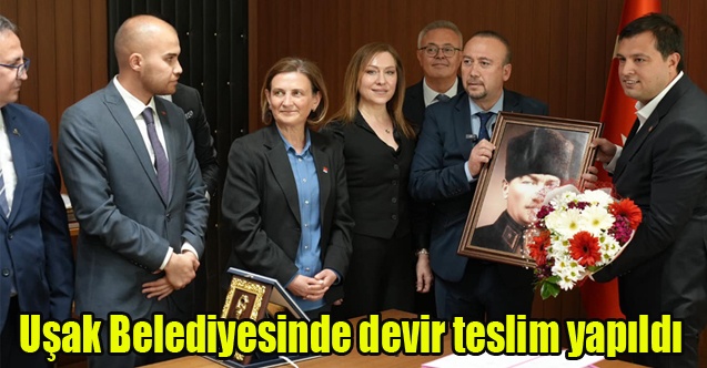 Uşak Belediyesinde devir teslim yapıldı